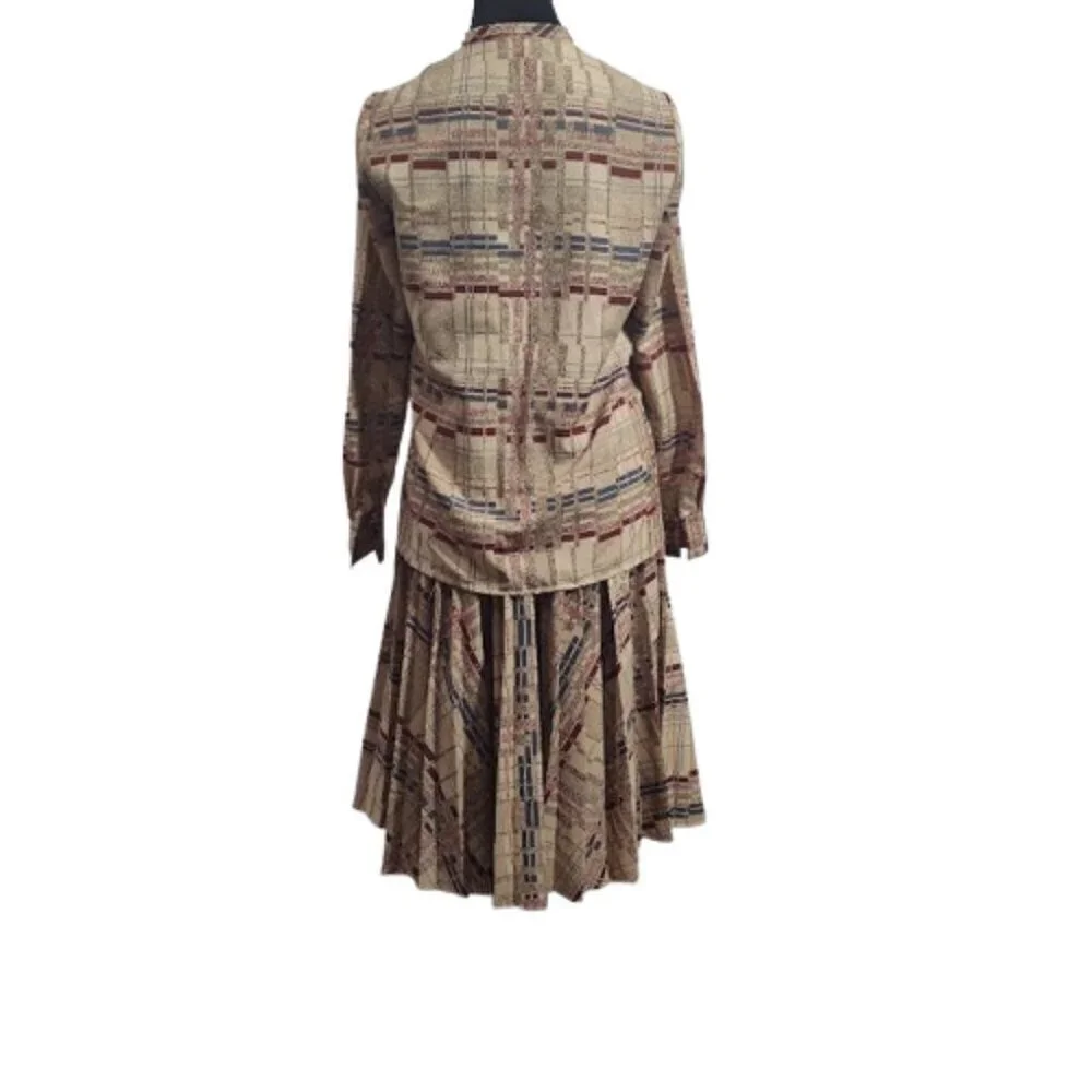 Vintage Frances Henaghan 1970's Skirt and Blouse Women's Size 2